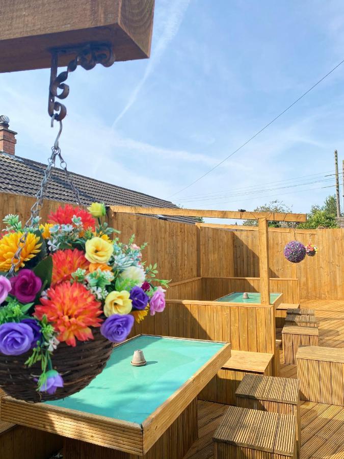 The Whistle And Flute Barnetby le Wold Exterior foto